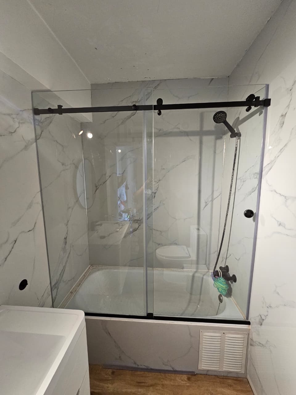 SHOWER DOOR EUROBOX